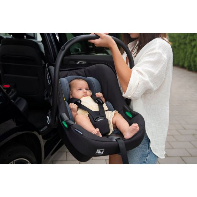 Scoica auto, Lionelo, i-Size Astrid, Include baza Isofix, 0-13 Kg, 40-87 cm, Cu maner si capotina reglabile, Cu protectie laterala avansata, Salteluta confortabila, Testat ADAC, Conform cu R129, Bej BYNLO-ASTRID_I-SIZE_BEIGE+BASE_BLACK