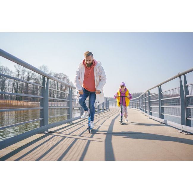 Trotineta, Lionelo, Whizz, Pentru Acrobatii, Rulmenti ABEC-9, Sistemul de compresie IHC 9, 20 - 100 kg, Conform cu standardul european de securitate EN14619, Galben/Negru BYNLO-WHIZZ_BLACK_CARBON_YELLOW