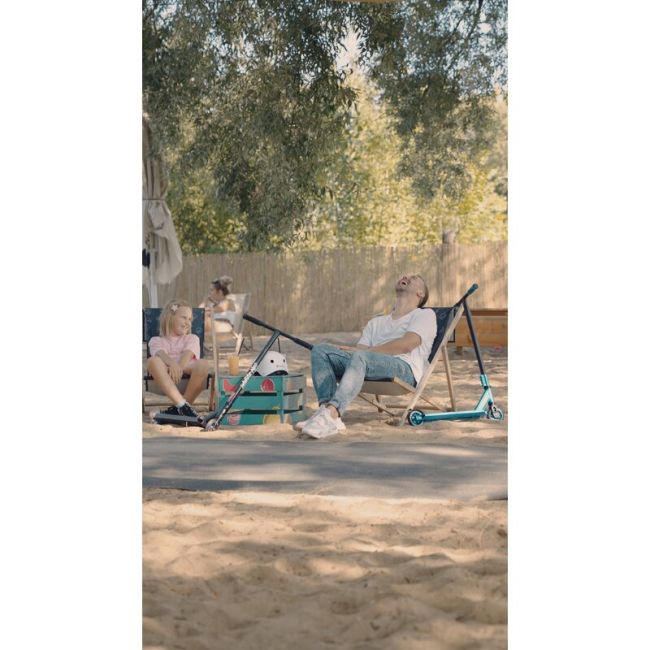 Trotineta, Lionelo, Whizz, Pentru Acrobatii, Rulmenti ABEC-9, Sistemul de compresie IHC 9, 20 - 100 kg, Conform cu standardul european de securitate EN14619, Galben/Negru BYNLO-WHIZZ_BLACK_CARBON_YELLOW