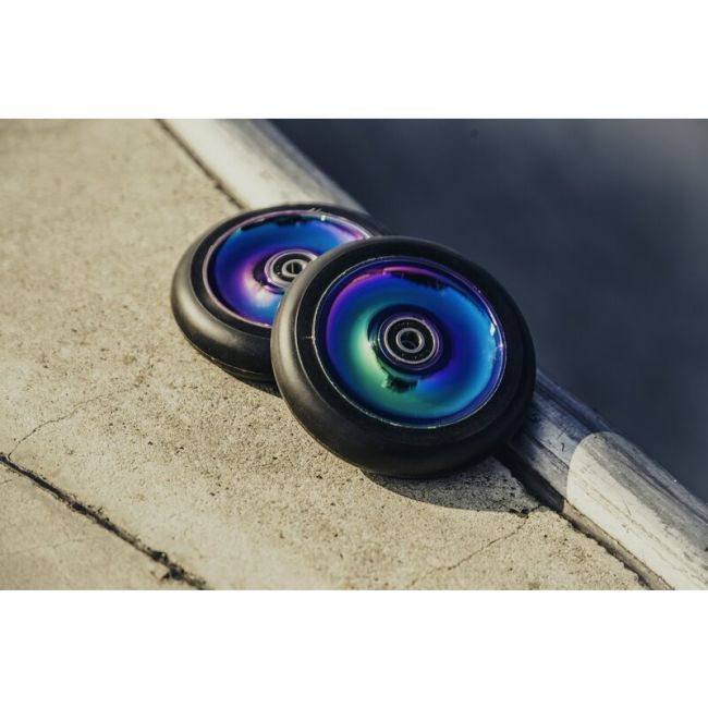 Trotineta, Lionelo, Whizz, Pentru Acrobatii, Rulmenti ABEC-9, Sistemul de compresie IHC 9, 20 - 100 kg, Conform cu standardul european de securitate EN14619, Multicolor BYNLO-WHIZZ_NEO_BLACK_CARBON_MULTICOLOR