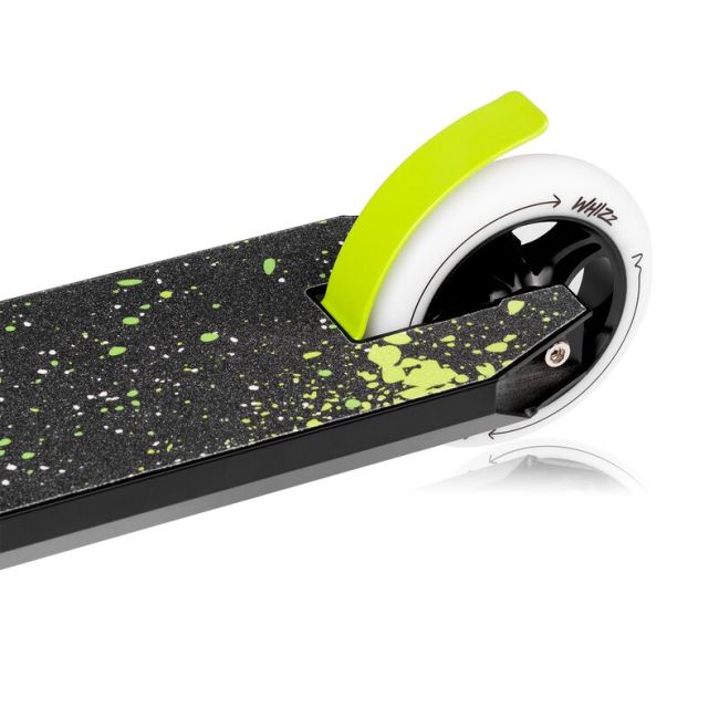 Trotineta, Lionelo, Whizz, Pentru Acrobatii, Rulmenti ABEC-9, Sistemul de compresie IHC 9, 20 - 100 kg, Conform cu standardul european de securitate EN14619, Verde/Negru BYNLO-WHIZZ_GREEN_LIME_BLACK