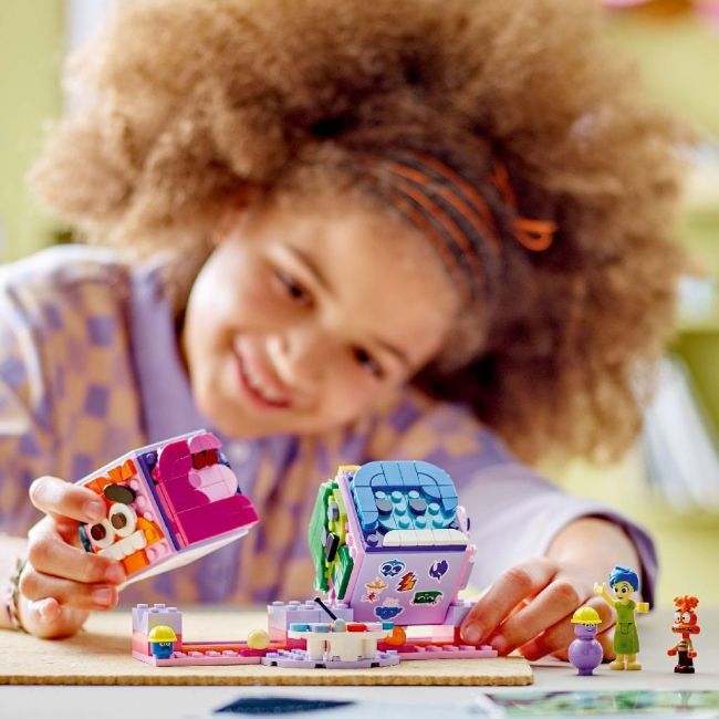 LEGO DISNEY DISNEY PIXAR CUBURI CU EMOTII 43248 VIVLEGO43248