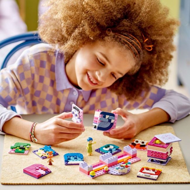 LEGO DISNEY DISNEY PIXAR CUBURI CU EMOTII 43248 VIVLEGO43248