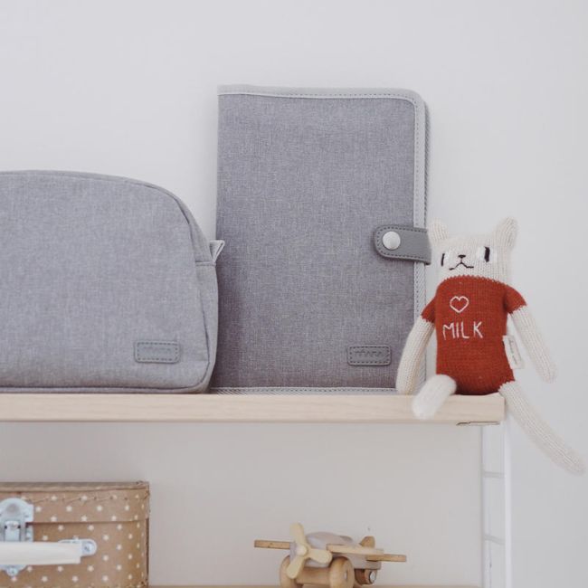 Mapa Carnet de Vaccinari 17.5x25 cm Beaba Heather Grey ERFB940291