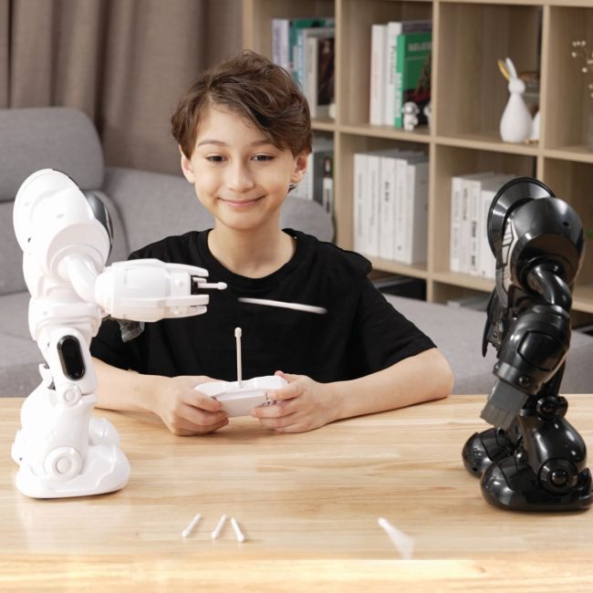 SILVERIT ROBO BLAST ROBOT VIV7530-88097