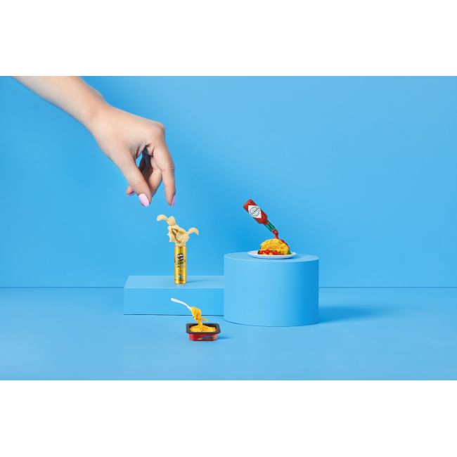 5 Surprise - Mini Brands Global, S3 BKF77435GQ2