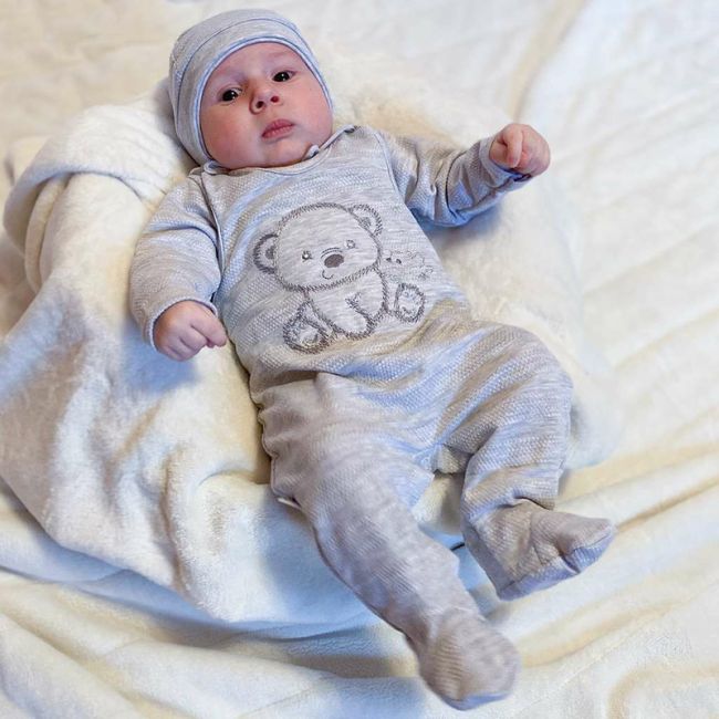 Set 4 piese, New Baby, Include bluza, body cu maneca lunga, salopeta fara maneci, caciulita, Marime 56, Din bumbac 100%, Sweet Bear Beige BYN41168