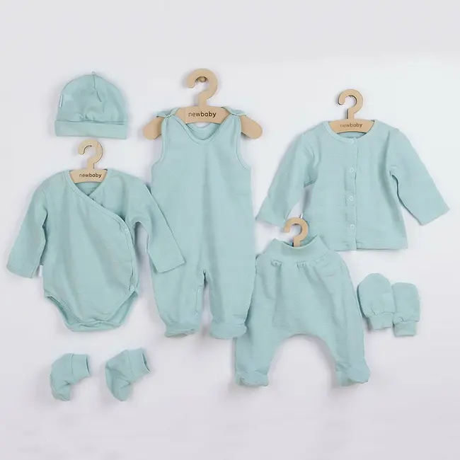 Set 7 piese, New Baby, Include body cu maneca lunga, bluza, pantalonasi cu botosei, salopeta fara maneci, caciulita, manusi, botosei, Marime 56, Din bumbac 100%, I am Blue BYN49100
