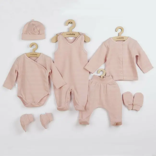 Set 7 piese, New Baby, Include body cu maneca lunga, bluza, pantalonasi cu botosei, salopeta fara maneci, caciulita, manusi, botosei, Marime 56, Din bumbac 100%, I am Pink BYN49099