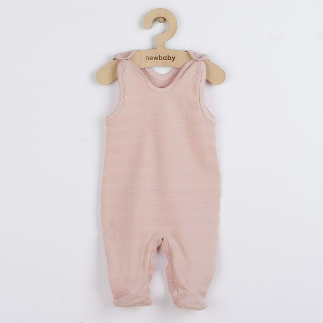 Set 7 piese, New Baby, Include body cu maneca lunga, bluza, pantalonasi cu botosei, salopeta fara maneci, caciulita, manusi, botosei, Marime 56, Din bumbac 100%, I am Pink BYN49099
