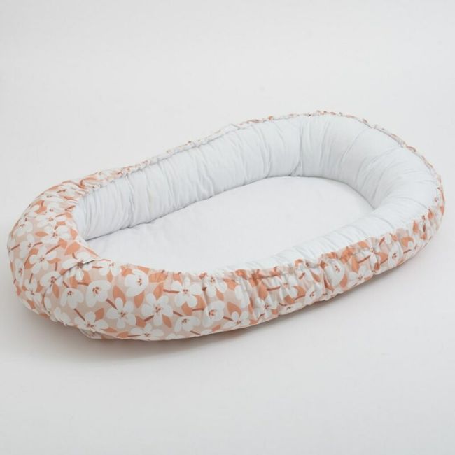 Baby Nest, New Baby, Multifunctional, Cu siret pentru ajustare, Din 100% bumbac, 88x50 cm, 0-3 luni, Natura Fiori BYN51616