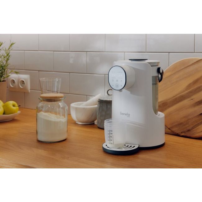 Espressor pentru lapte praf, Lionelo, Baby Presto, Functie declorizare si dozare a apei, Cu afisaj digital LED, Cu rezervor de 2 L, Alb BYNLOC-BABYPRESTO