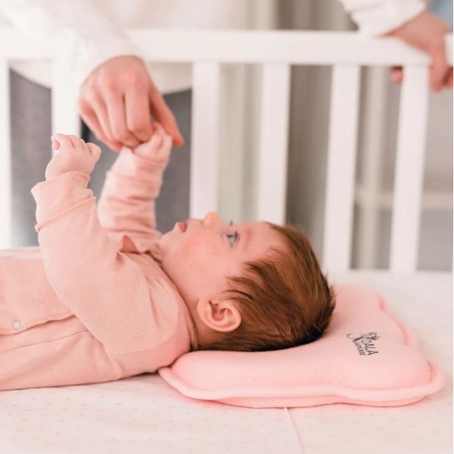 Perna bebelusi anti plagiocefalie 0-12 luni, forma ergonomica cu spuma memory, 2 huse detasabile, certificata in germania, koala perfect head pink lvtk8051938140025