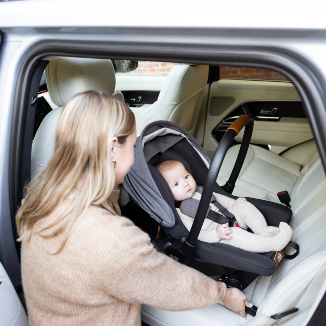 Joie - scoica auto cu isofix integrat sprint signature carbon, nastere - 75 cm, testata inclusiv la impact lateral, conform ece r129 bbbc2304aacbn000