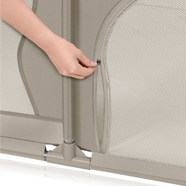 Tarc de joaca copii, Lionelo, Willow, 127 x 187 cm, Pliere compacta, Include geanta de transport, Din plasa, Cu doua intrari laterale si fermoar, Cu ventuze pentru stabilitate, Conform cu EN 12227:2010, Bej BYNLO-WILLOW_BEIGE_SAND