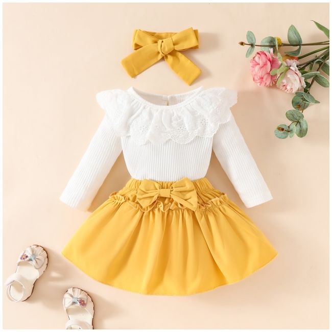 Costumas cu body alb si fustita galben mustar cshmm-338-r2