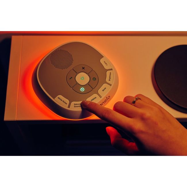 Lampa de veghe, Lionelo, BabyNap, 2 in 1, Wireless, Cu sunete si melodii de leagan, Cu 11 culori si 3 niveluri de luminozitate, Cu functie LoveBeat, Alb BYNLOC-BABYNAP