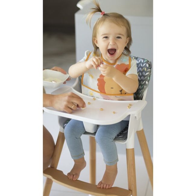 Scaun de masa, Lionelo, Koen, Din fag, 2 in 1, Transformabil, Sustine 30 kg, 6 luni+, Conform cu standardul european de securitate EN14988, Bej BYNLO-KOEN_BEIGE_SAND