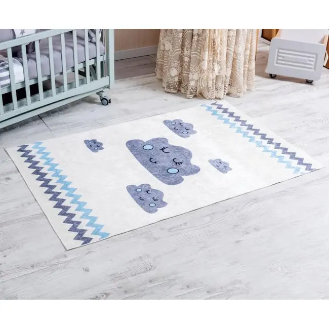 Set Lenjerie MyKids 10 piese Cloud gri-albastru fara baldachin 120x60 cm + Covoras Mykids Carpet VP08 160x100 cm 00081950