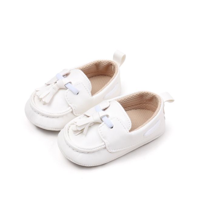 Pantofiori albi tip mocasini cu ciucurasi chbbw3238-3-va1
