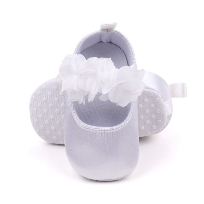 Pantofiori albi satinati cu floricele inserate csbhx3061-2-va5