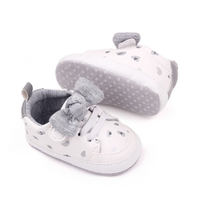 Pantofiori sport bebelusi albi cu imprimeu gri si fundita csbh2322-2-va7