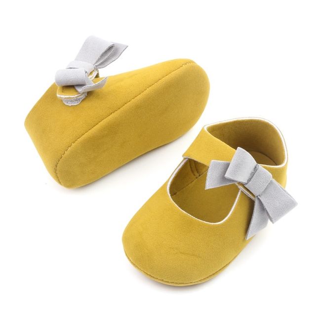 Pantofi pentru bebelusi, galben mustar cu fundita gri chd2749-1-va10