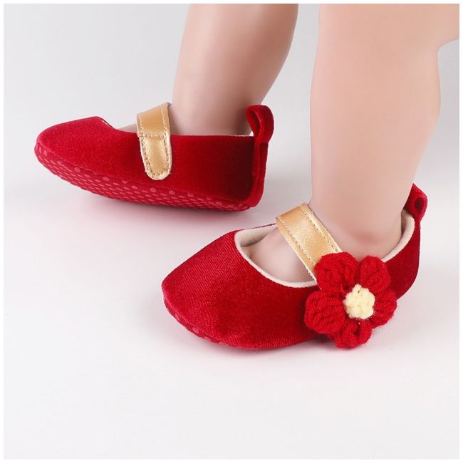 Pantofiori rosii din catifea cu floricica aplicata ch2226-1-va10