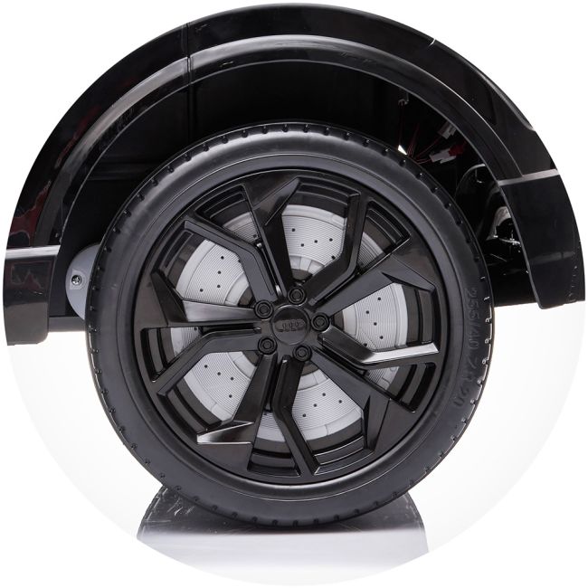 Masinuta electrica chipolino audi rs q8 cu scaun din piele si roti eva black hubelkauq8r23b
