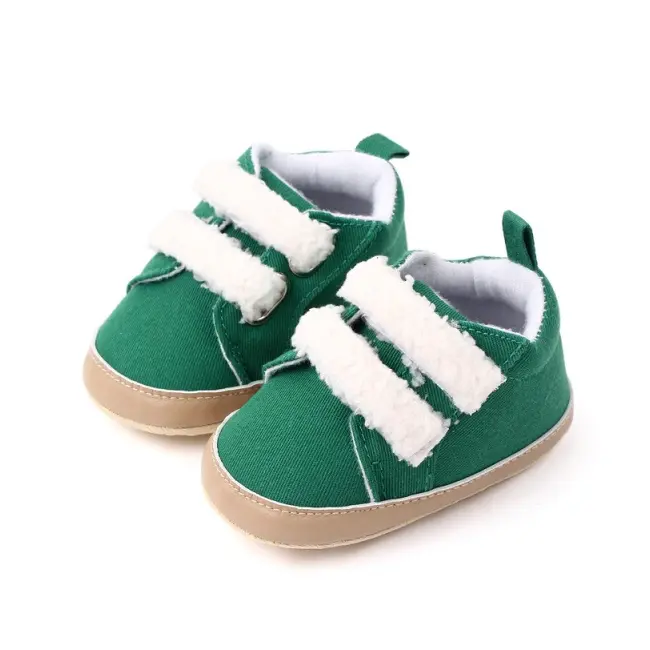 Pantofi pentru bebelusi, verzi, cu barete din blanita csbl2250-3-va14