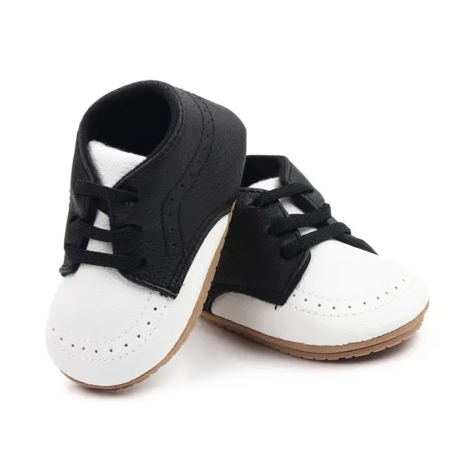 Pantofiori albi cu negru cu sireturi din elastic pentru baietei chm1994-2-va14