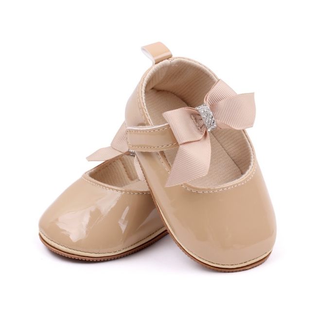 Pantofiori crem din lac cu fundita si strasuri csbhx3054-1-va16
