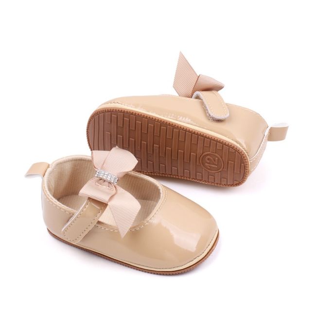Pantofiori crem din lac cu fundita si strasuri csbhx3054-1-va16