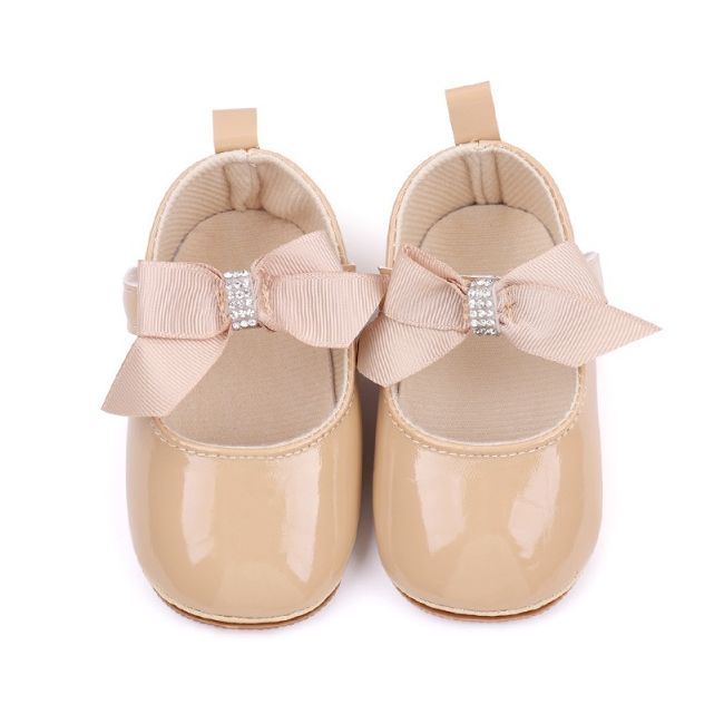 Pantofiori crem din lac cu fundita si strasuri csbhx3054-1-va16