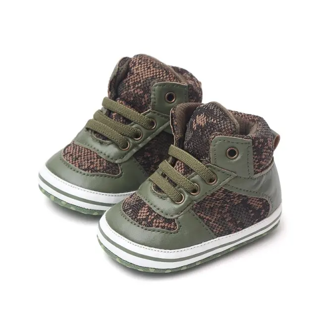 Ghetute verzi cu insertii maro pentru bebelusi csbh2323-1-va18