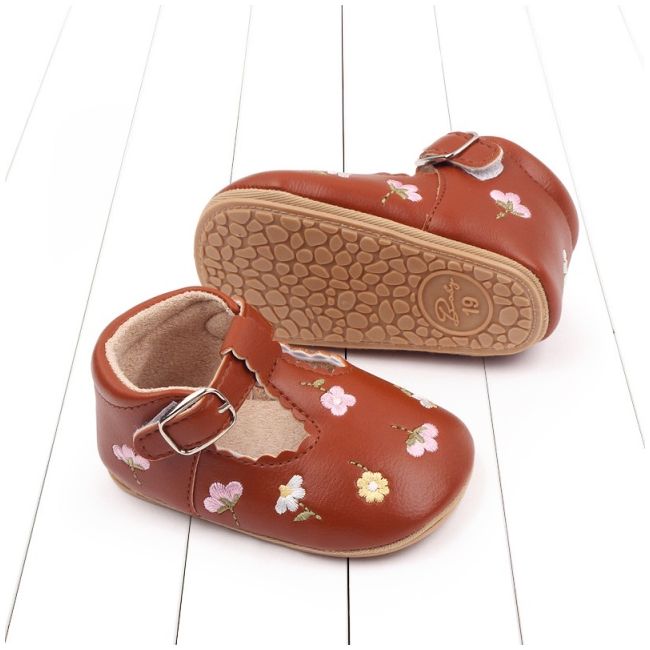 Pantofiori maro cu floricele colorate brodate csbmh3041-2-va12
