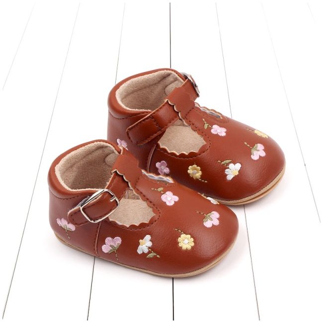 Pantofiori maro cu floricele colorate brodate csbmh3041-2-va12