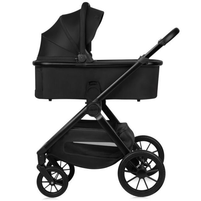 Carucior 2 in 1, Lionelo, Layla, Pana la 22 kg, Cadru aluminiu, Cu landou intarit si salteluta din spuma AirDots, Reversibil, Cu ventilatie 3D, Cu accesorii, EN1888-1, EN1888-2, EN1466, Negru BYNLO-LAYLA_2IN1_BLACK_ONYX