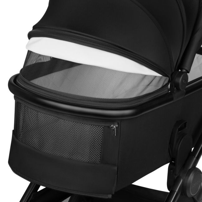 Carucior 2 in 1, Lionelo, Layla, Pana la 22 kg, Cadru aluminiu, Cu landou intarit si salteluta din spuma AirDots, Reversibil, Cu ventilatie 3D, Cu accesorii, EN1888-1, EN1888-2, EN1466, Negru BYNLO-LAYLA_2IN1_BLACK_ONYX