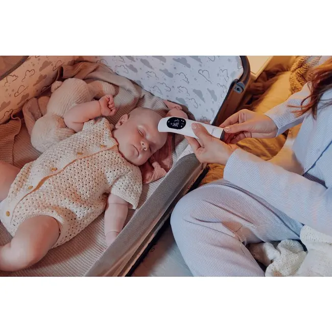 Termometru, Lionelo, FeverScan, Cu infrarosu, Fara contact, Rezultat ultrarapid, Potrivit si pentru alimente, Cu 4 moduri de functionare, Cu indicator LED si alarma sonora, Cu husa de depozitare BYNLOC-FEVERSCAN