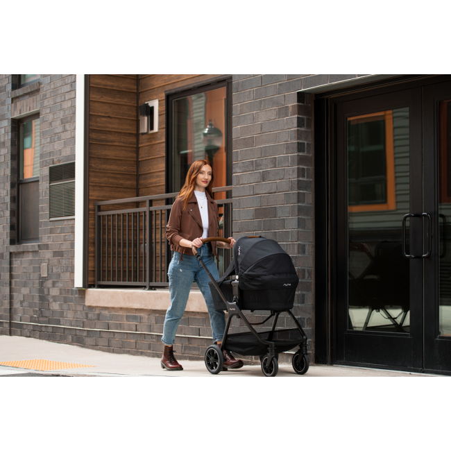 Nuna - carucior compact triv next caviar bbbst16615cvrgl