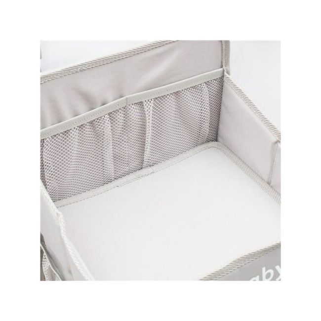Organizator pentru patut, New Baby, Tiny Tidy, Pentru depozitare necesitati bebe sau jucarii, Bine compartimentat, Cu buzunare din plasa, 27x25x48 cm, Beige BYN56135
