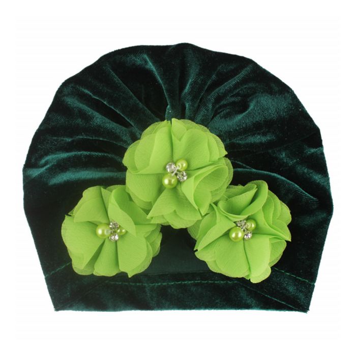Caciulita tip turban din catifea cu flori aplicate (Marime Disponibila: 6-9 luni (Marimea 19 incaltaminte), Culoare: Vernil) MDx-19068