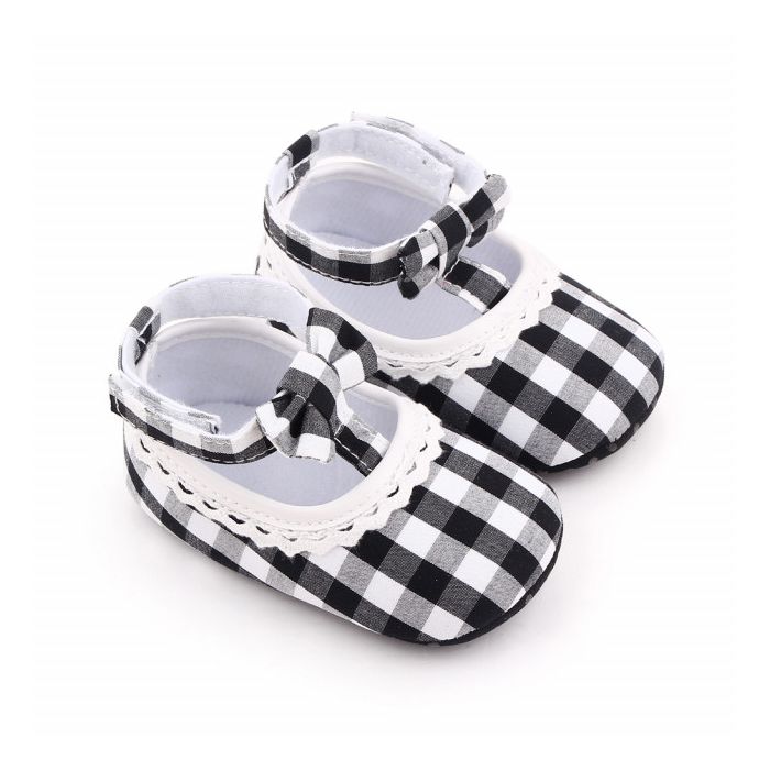 Pantofiori in carouri albe si negre pentru fetite (Marime Disponibila: 3-6 luni (Marimea 18 incaltaminte)) MDd2657-3-p13