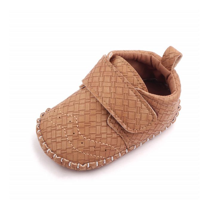 Pantofiori eleganti maro cu model (Marime Disponibila: 3-6 luni (Marimea 18 incaltaminte)) MDd2651-2-sa29