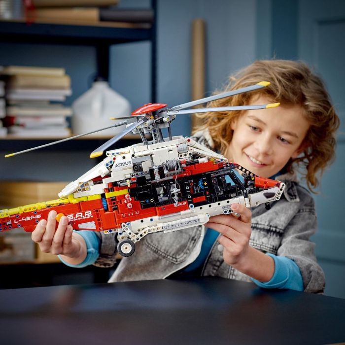 LEGO TECHNIC ELICOPTER DE SALVARE AIRBUS H175 42145 VIVLEGO42145